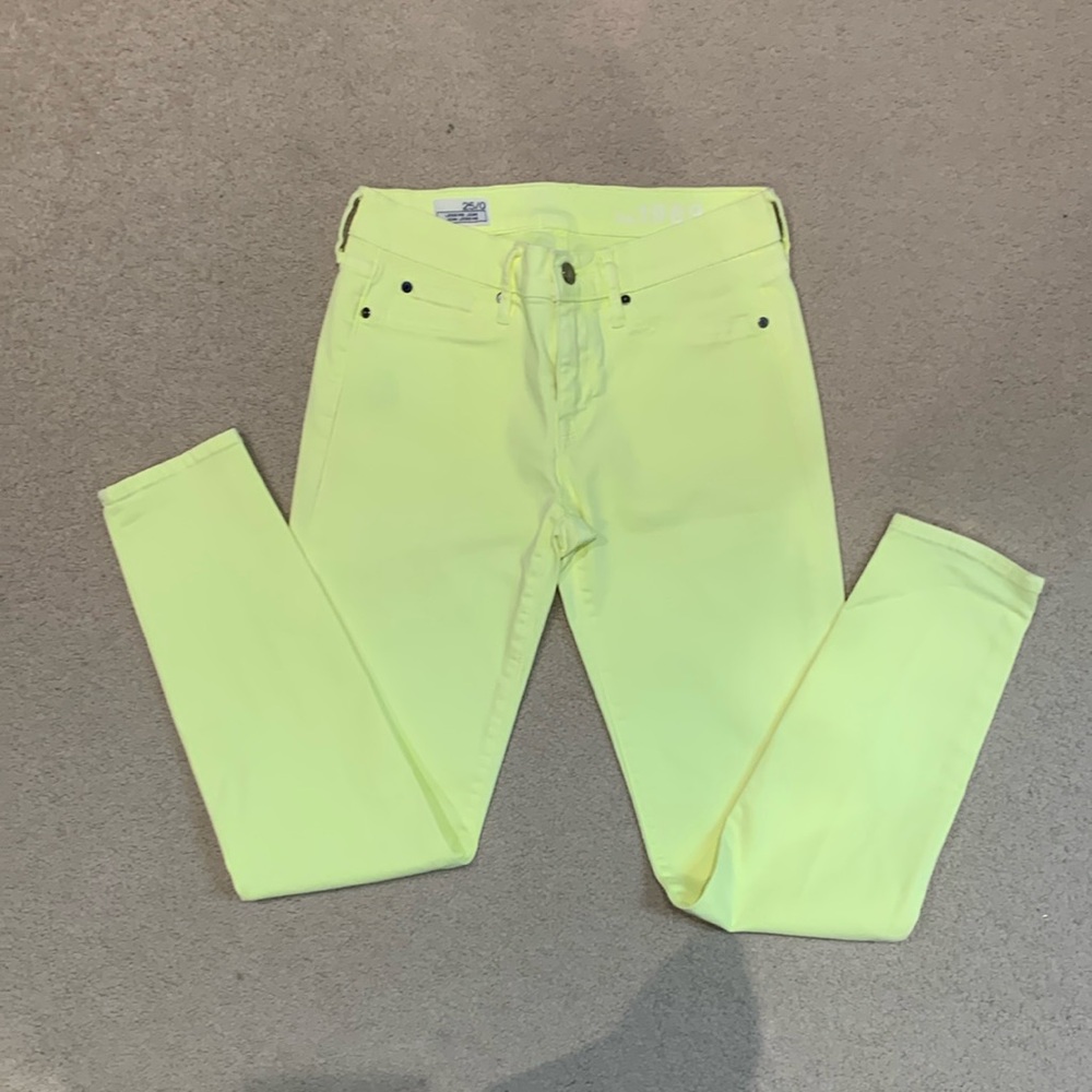 NWOT GAP 1969 Jeans size 0/25.